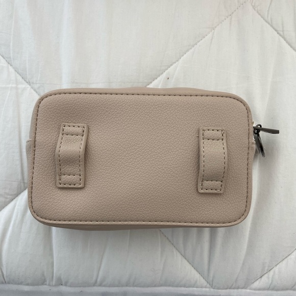 NWT Ela x The Jilly Box Belt Bag - Picture 2 of 3